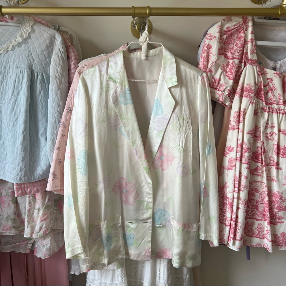 VINTAGE SILK FLORAL BLAZER 💐